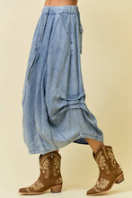 Load image into Gallery viewer, DENIM SIDE TUCK DETAIL MIDI SHIRT - 6557S-2