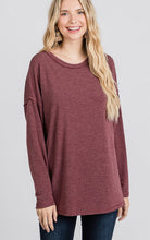 Load image into Gallery viewer, REVERSE STITCH DROP SHOULDER TOP
